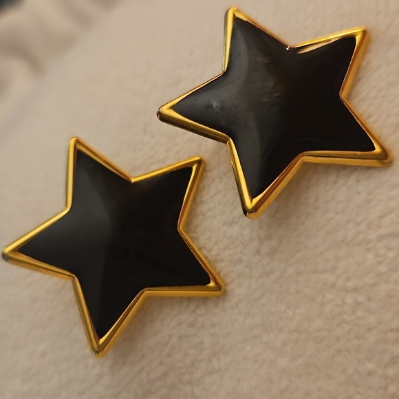 Vintage 1980s Gold and Black Metal Star Baddie Earrings - Picture 3 of 5
